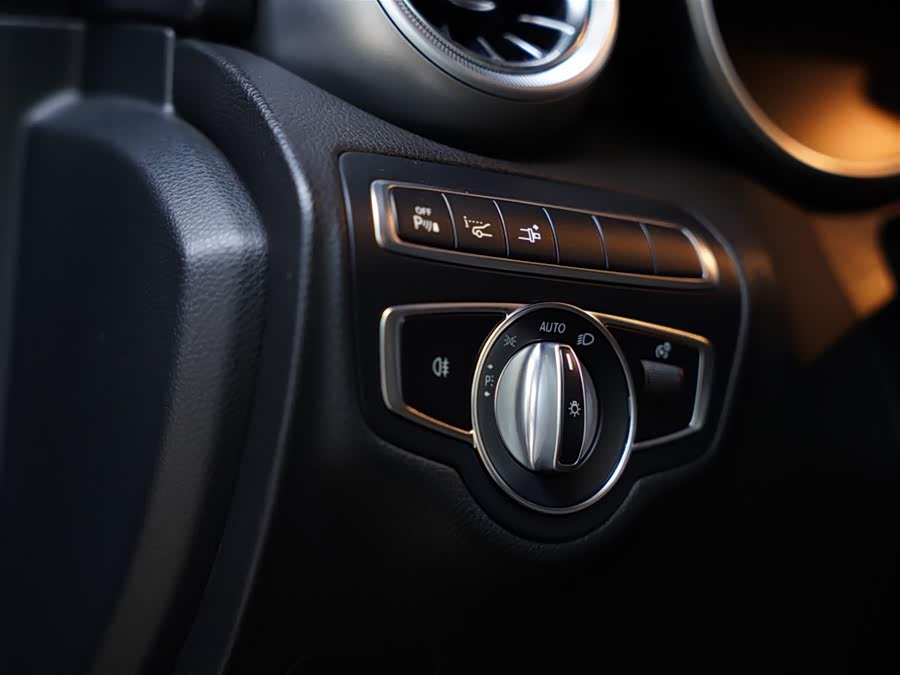 Mercedes-Benz C AMG 2021 #37 Mercedes-Benz C AMG 2021 صورة سيارة #37