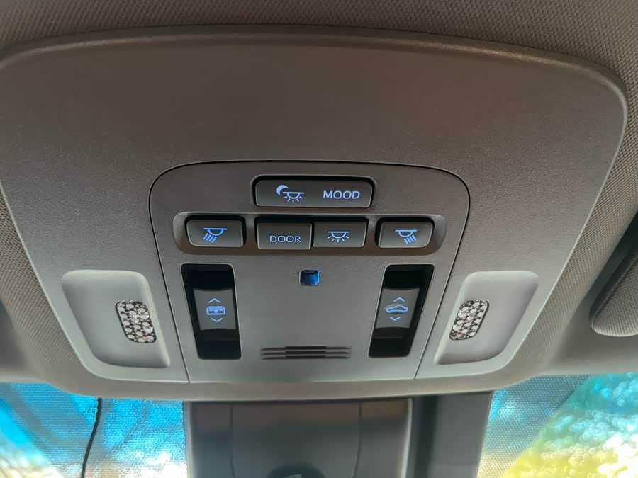 Toyota Avalon 2022 car image #37