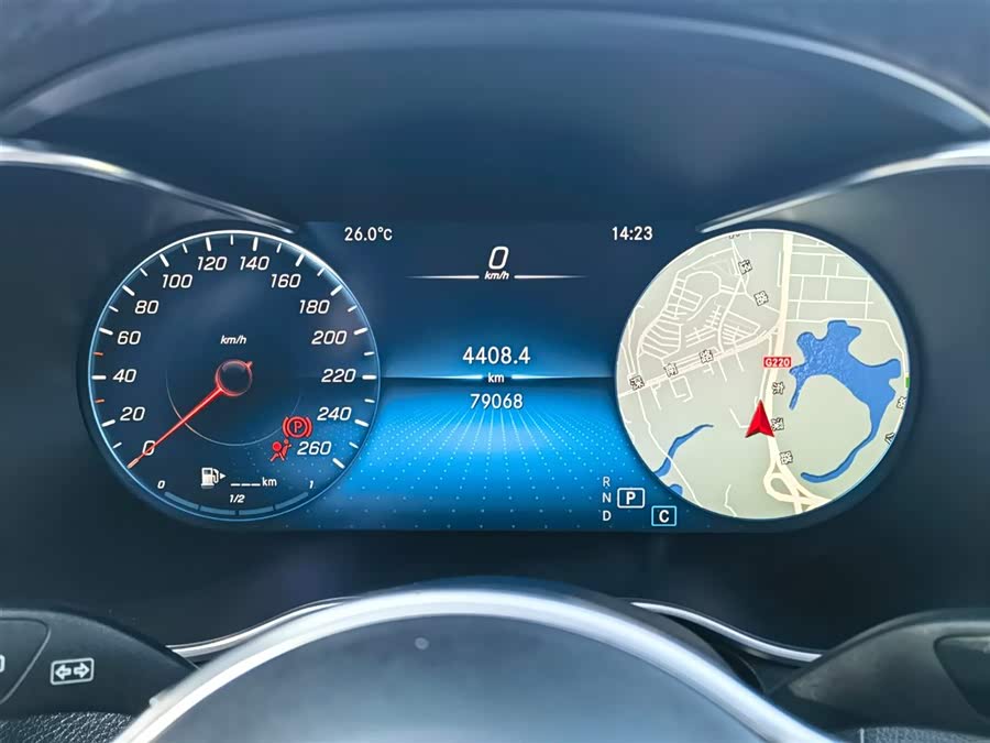 Mercedes-Benz GLC Class 2020 car image #37