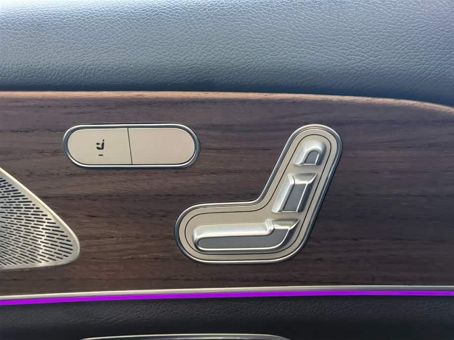 Mercedes-Benz GLE Class New Energy 2021 car image #37