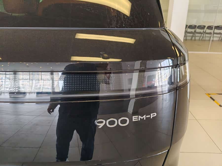 Lynk & Co 900 2025 car image #37