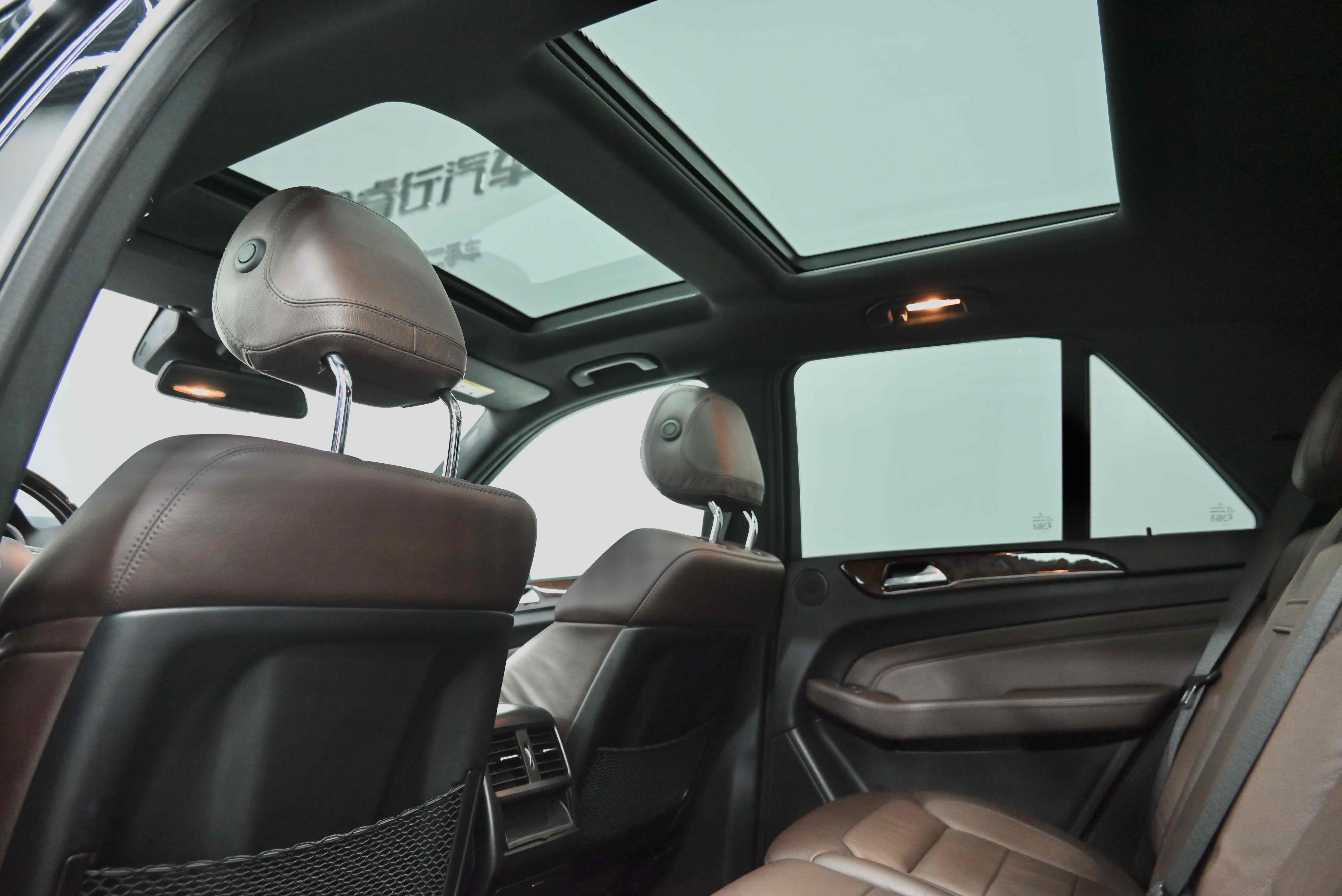 Mercedes-Benz M Class 2014 car image #37