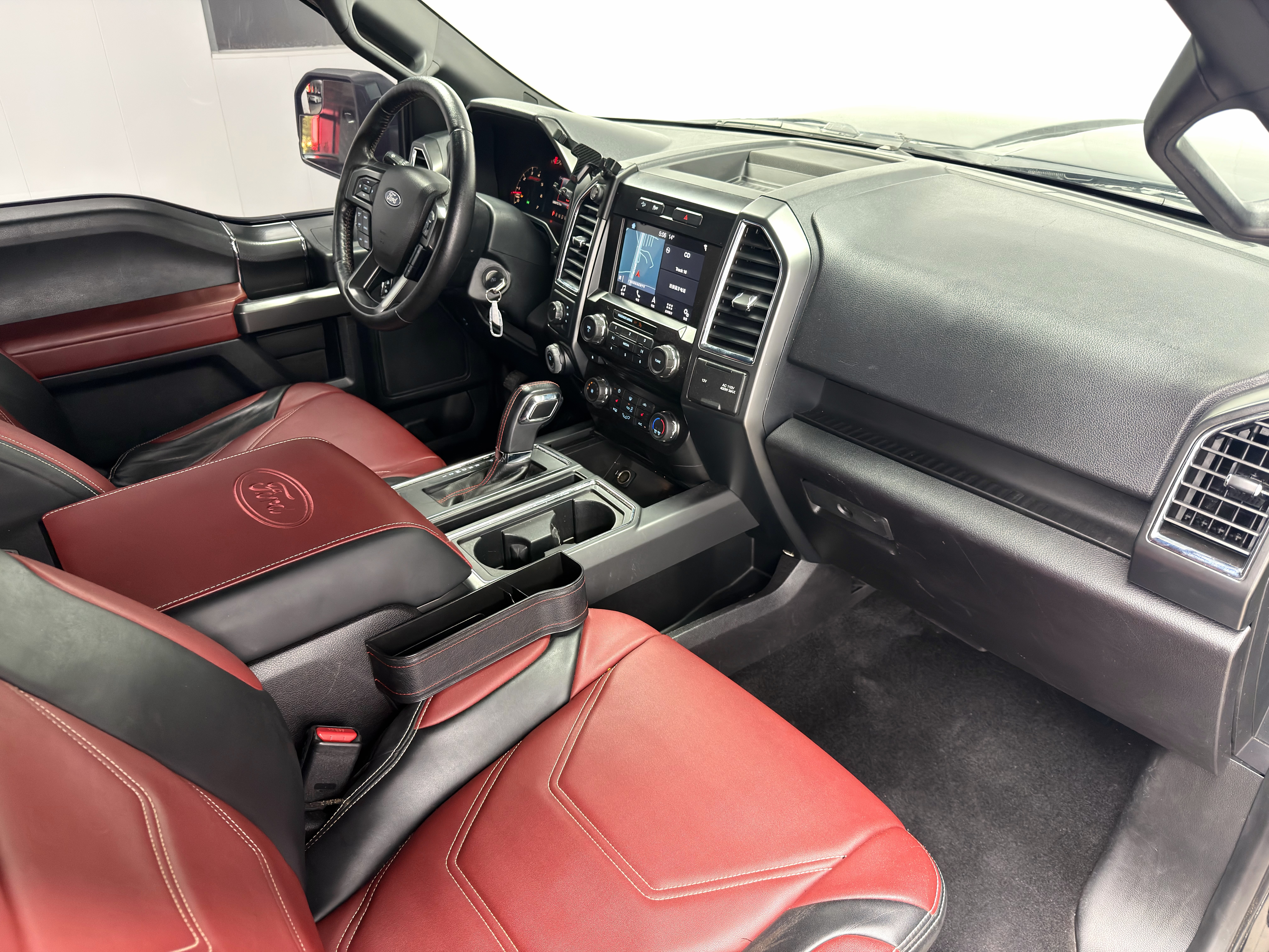 Ford F-150 Raptor 2017 car image #37