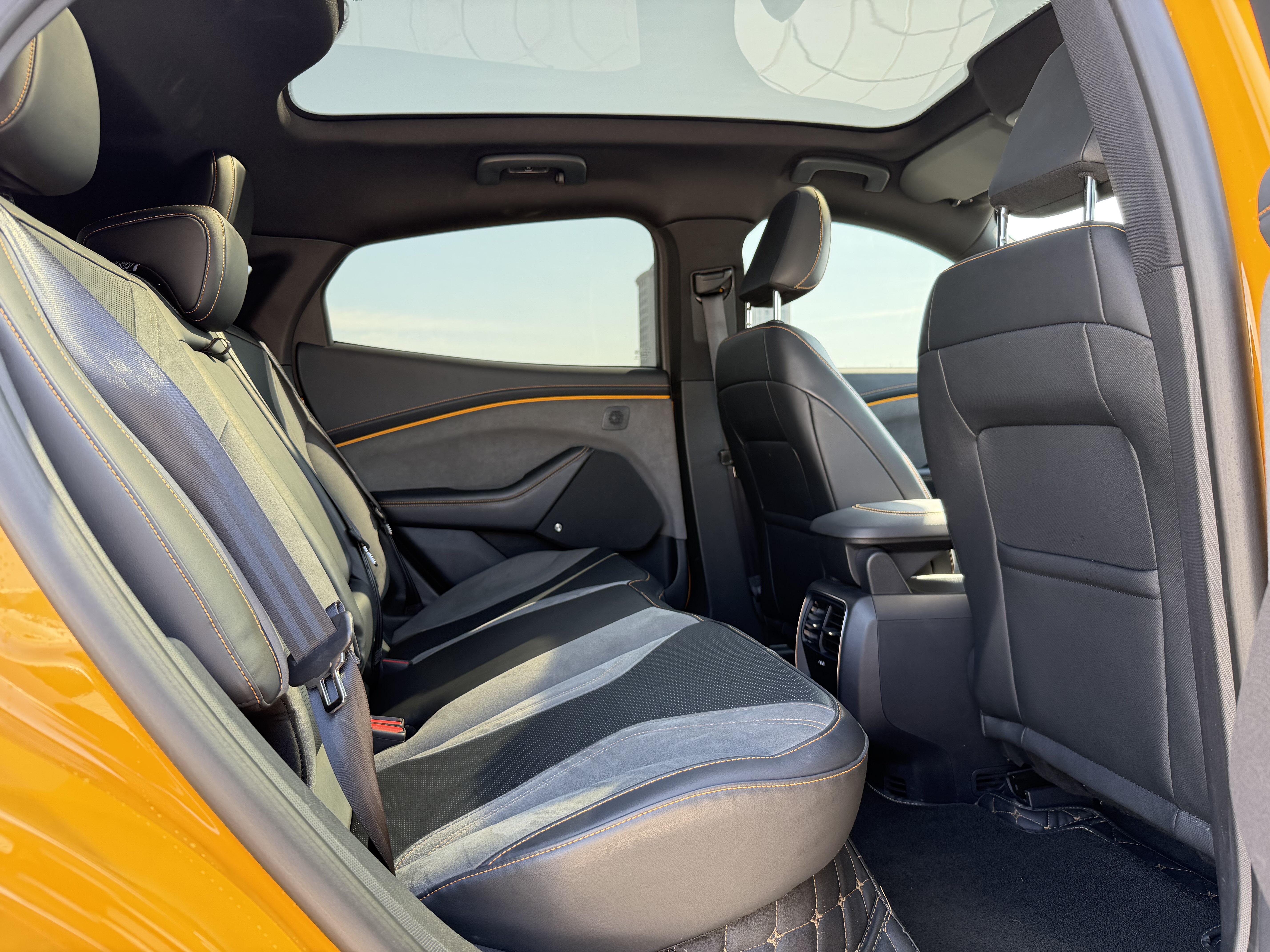 Ford Mustang Mach-E 2024 صورة سيارة #37