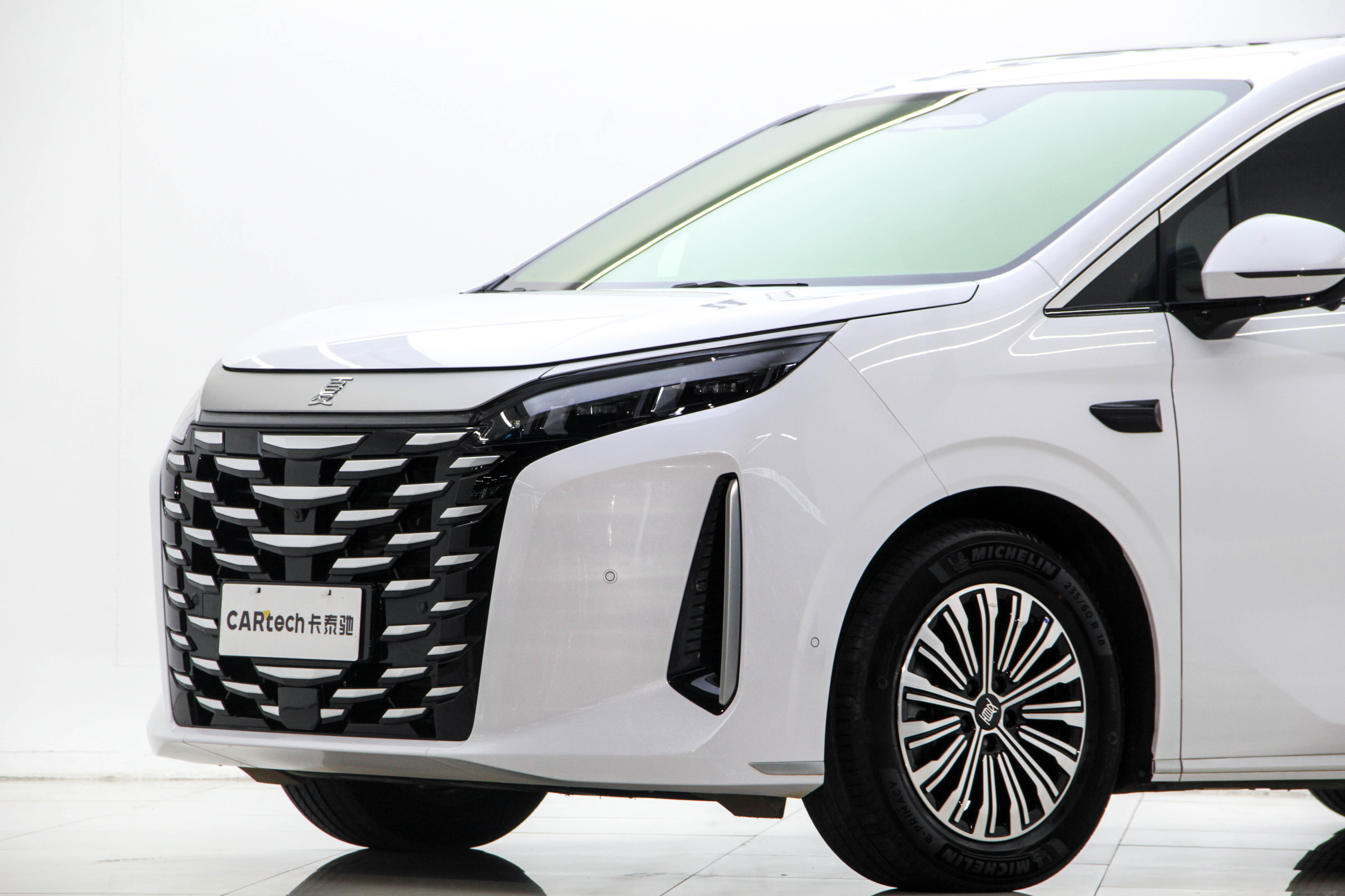 BYD Xia 2025 #37 BYD Xia 2025 immagine di auto #37