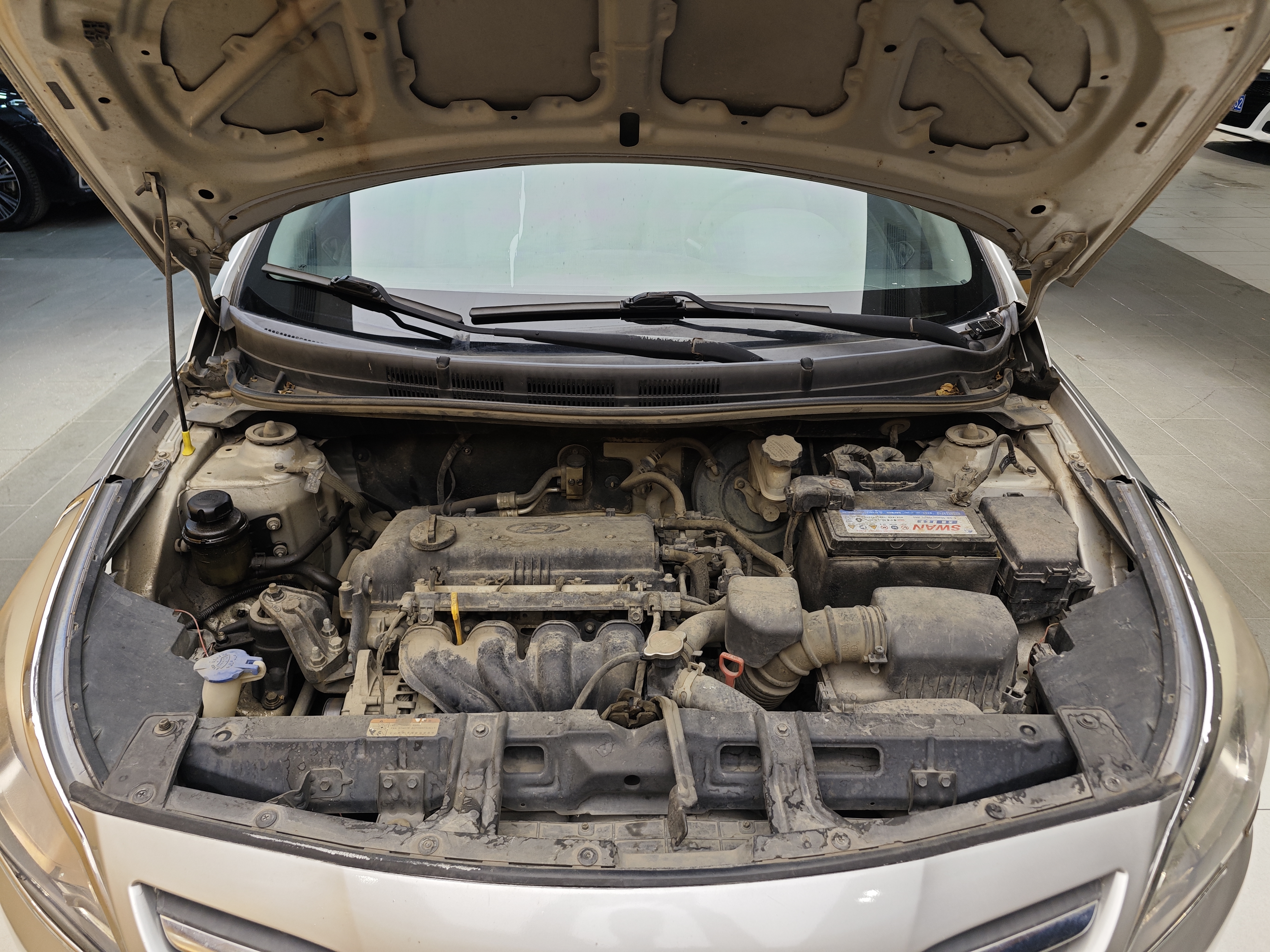 Hyundai Reina 2015 imagem de carro #37