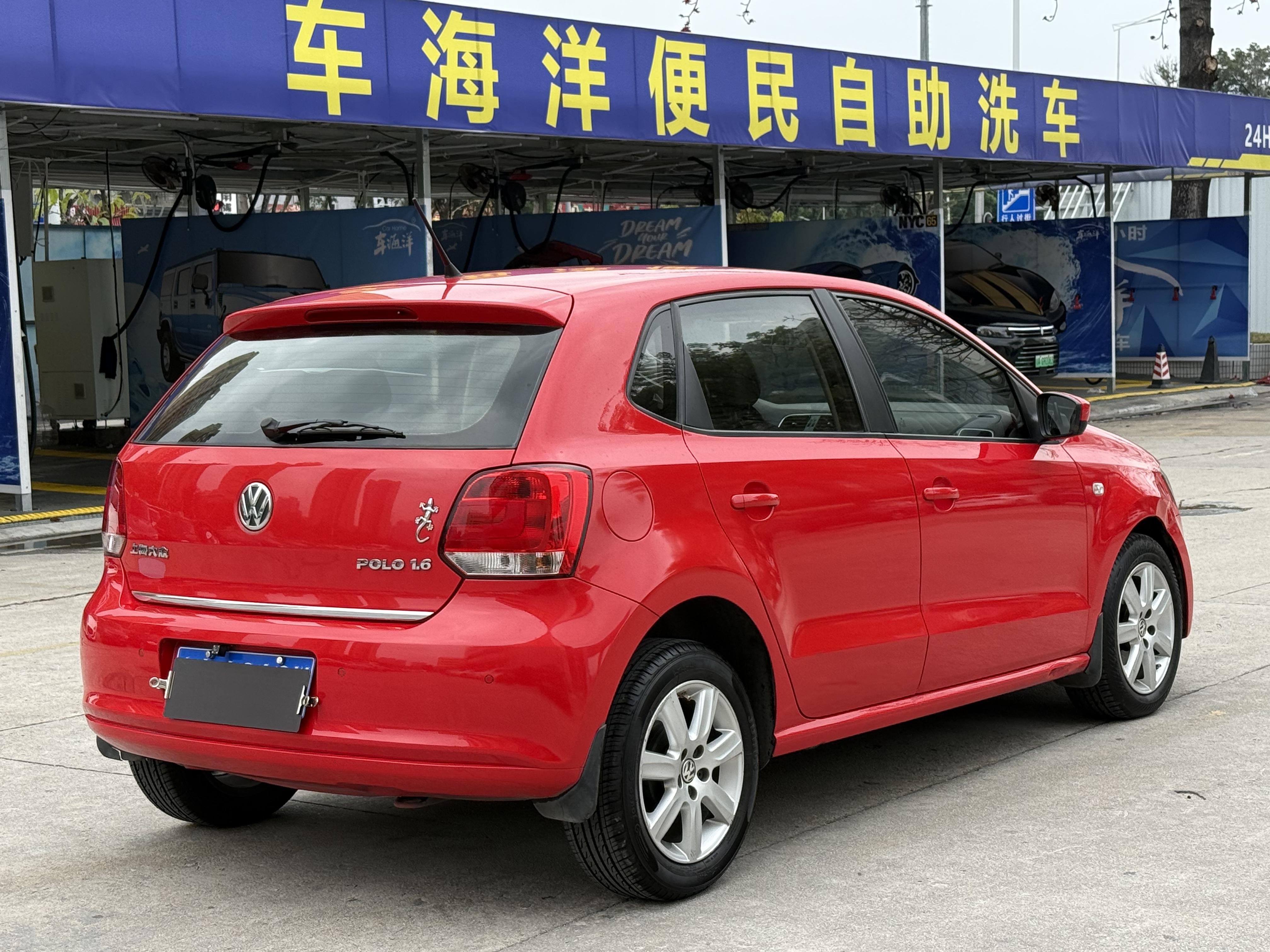 Volkswagen Polo 2011 #37 Volkswagen Polo 2011 car image #37