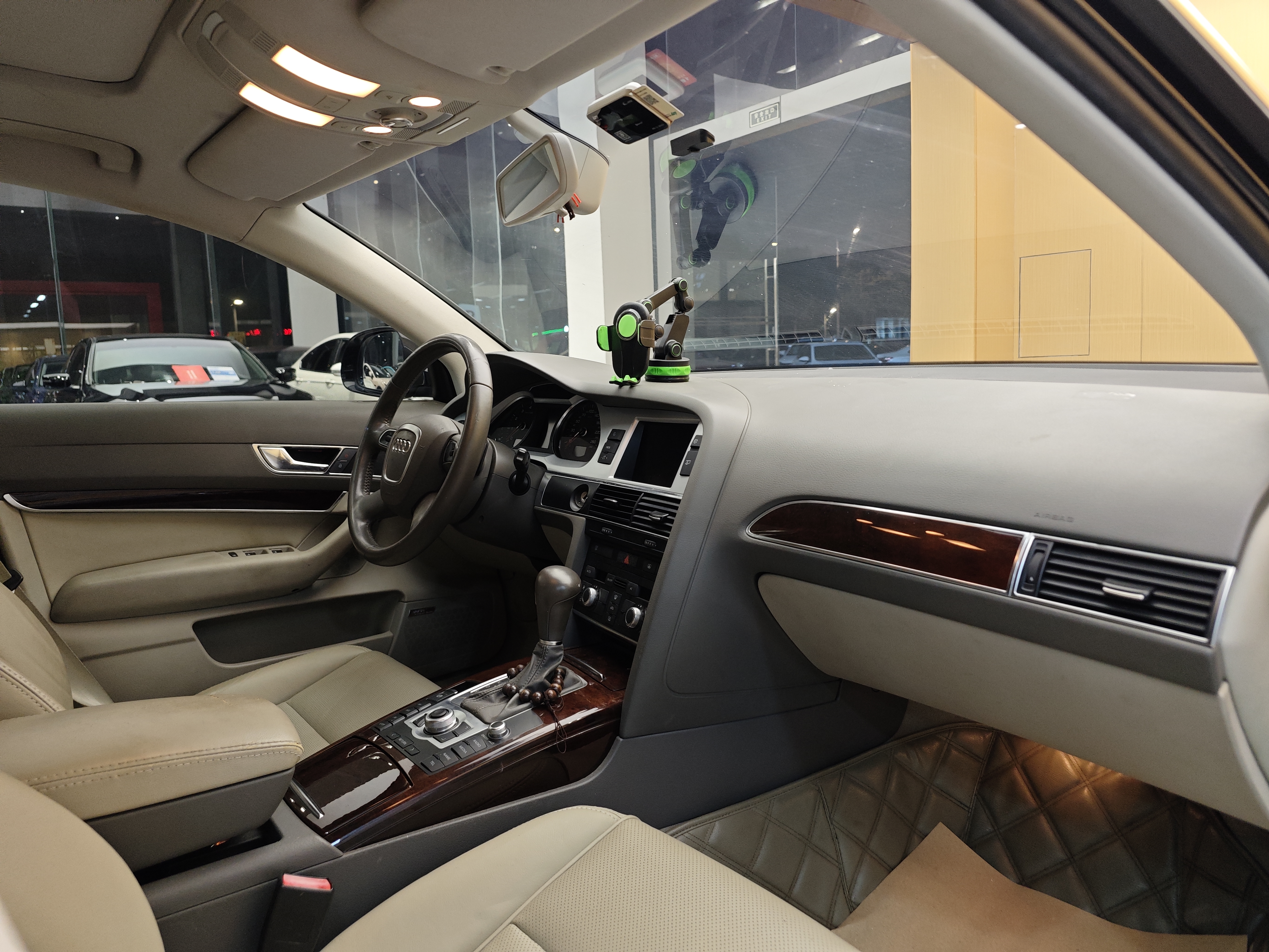 Audi A6L 2012 car image #37