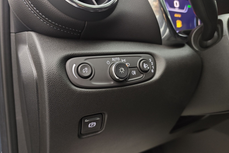 Chevrolet Blazer 2023 car image #37