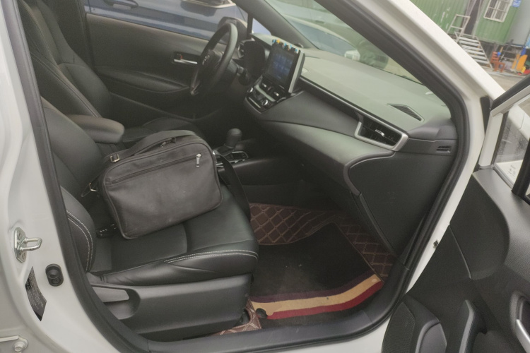 2022 #37 2022 immagine di auto #37