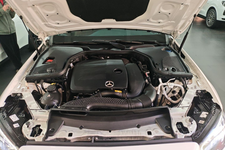 Mercedes-Benz E Class 2021 car image #37