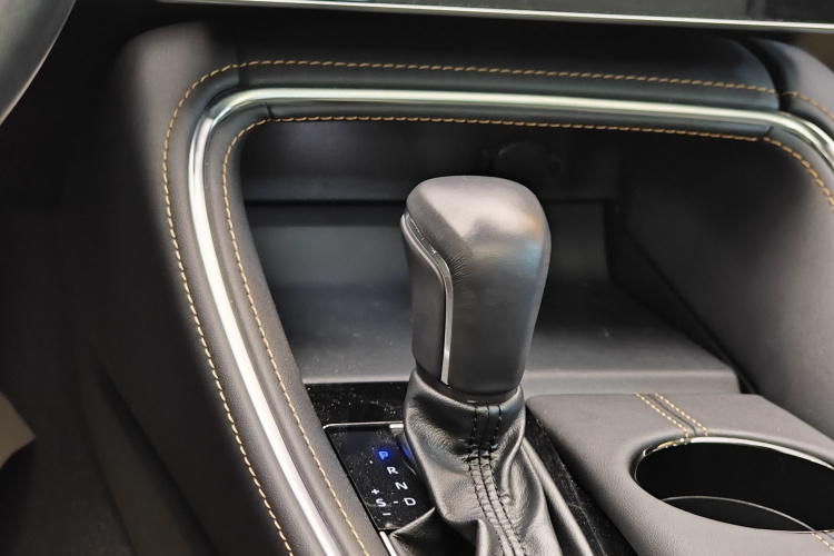 Toyota Avalon 2024 car image #37