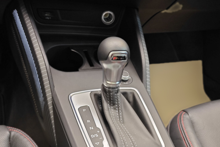 奥迪Q2L 2022 汽车图片 #37