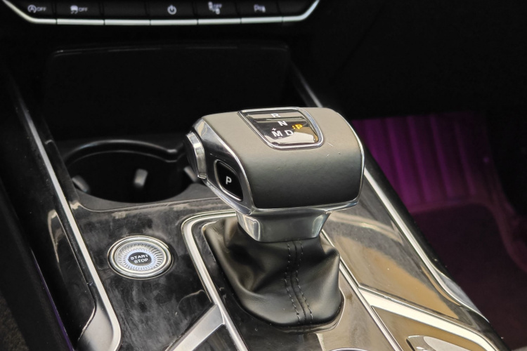 HongQi HS5 2022 car image #37