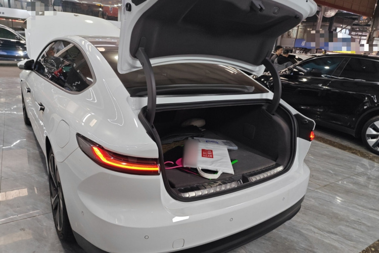 蔚来 蔚来ET7 2024 汽车图片 #37