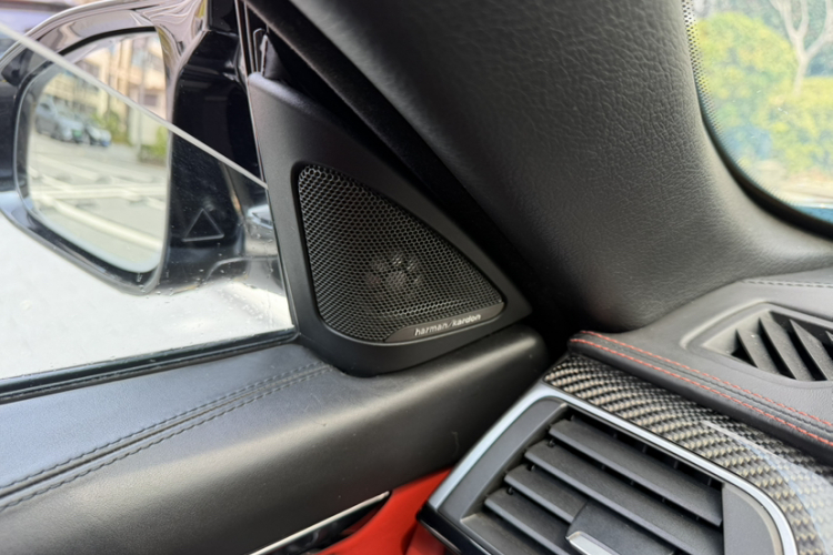 BMW M4 2018 imagem de carro #37