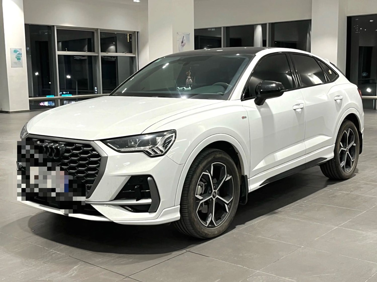 Audi Q3 Sportback 2025 Audi Q3 Sportback 2025 car image