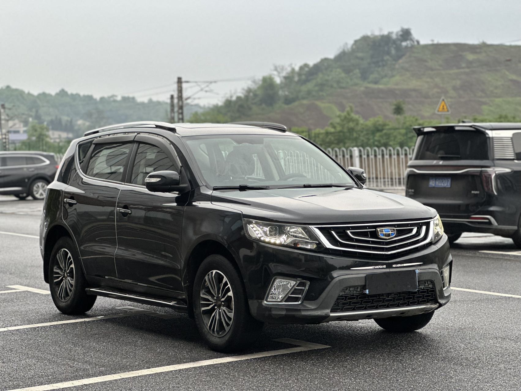 GEELY Vision X6 2018 car image #3