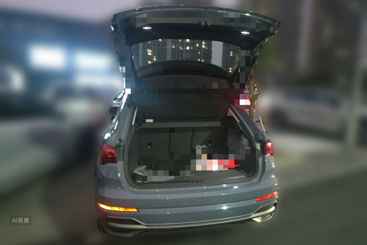 Audi Q3 2022 car image #21