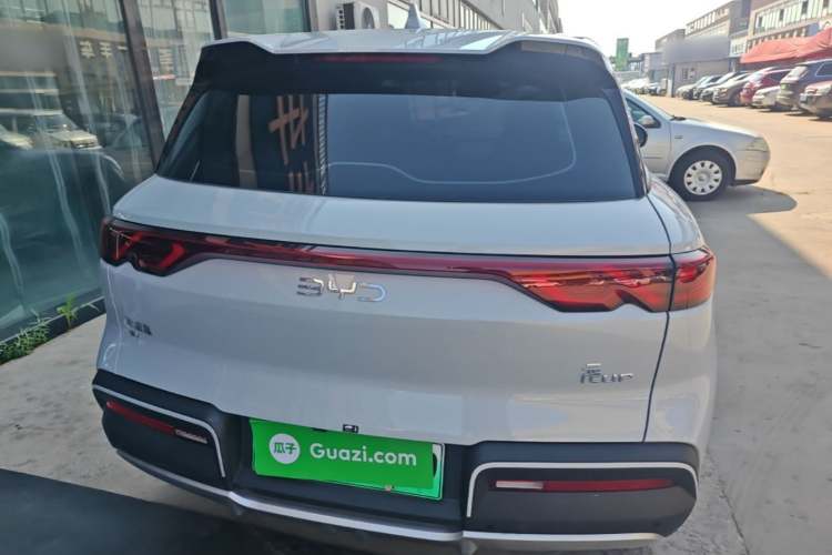 BYD YuanUP 2025 car image #6