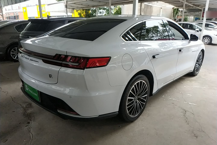 BYD Han 2022 #7 BYD Han 2022 car image #7