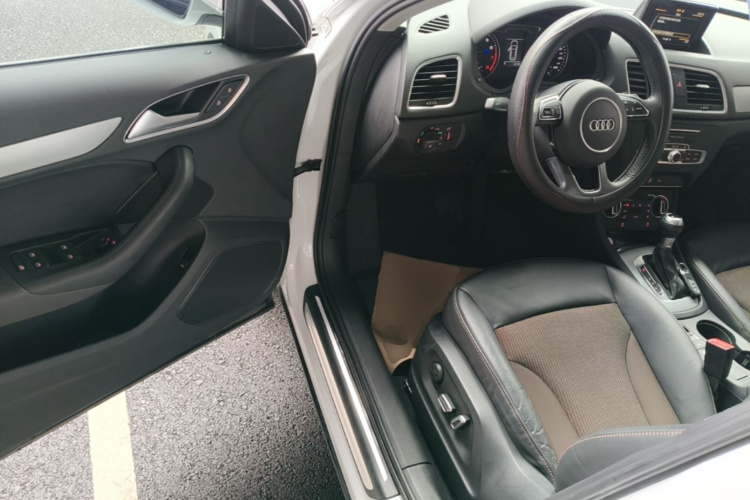 Audi Q3 2018 #16 Audi Q3 2018 car image #16