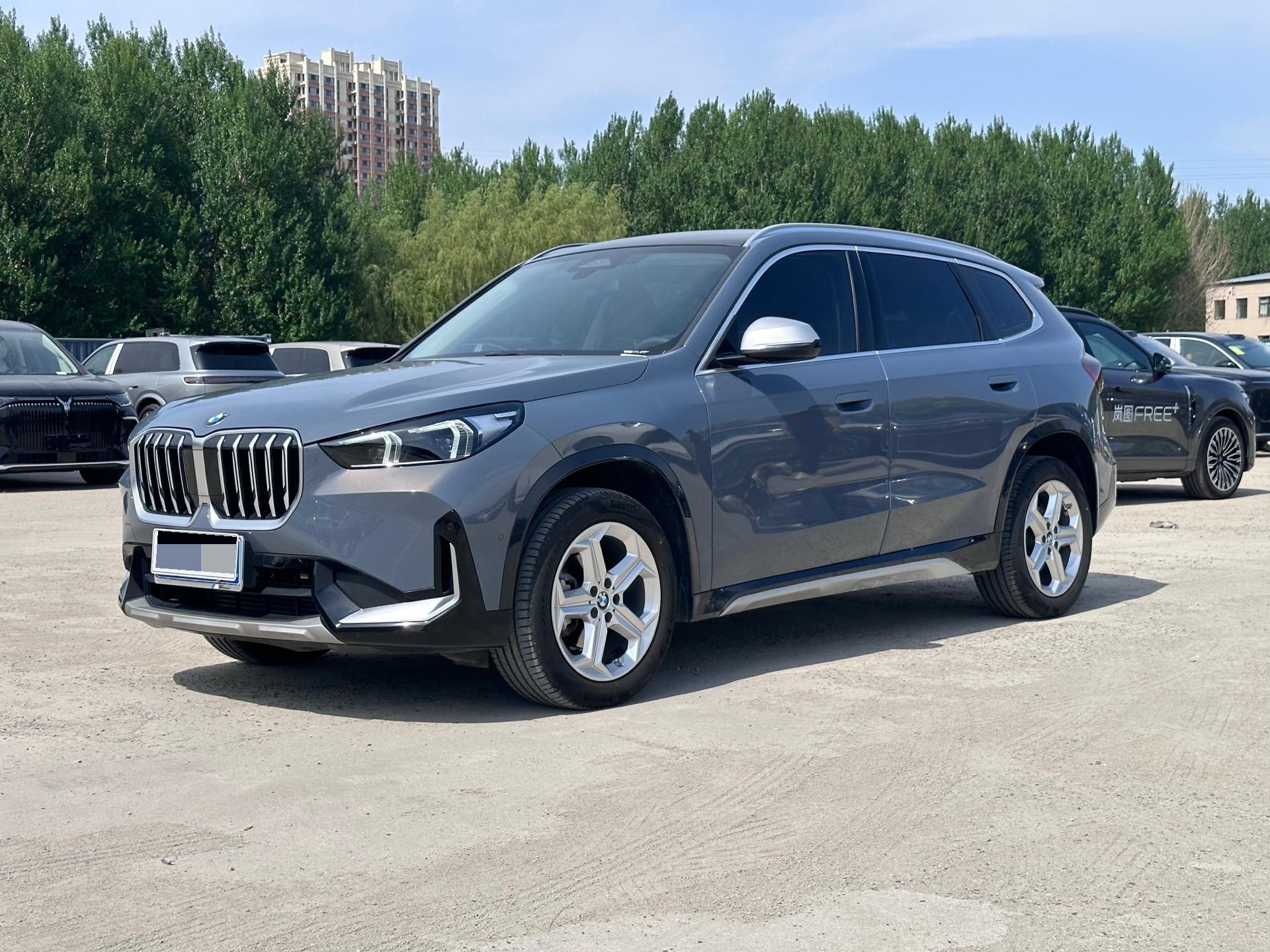 BMW X1 2023 car image 