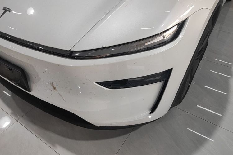 Tesla Model Y 2025 #23 Tesla Model Y 2025 car image #23