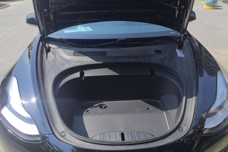 Tesla Model 3 2020 car image #20