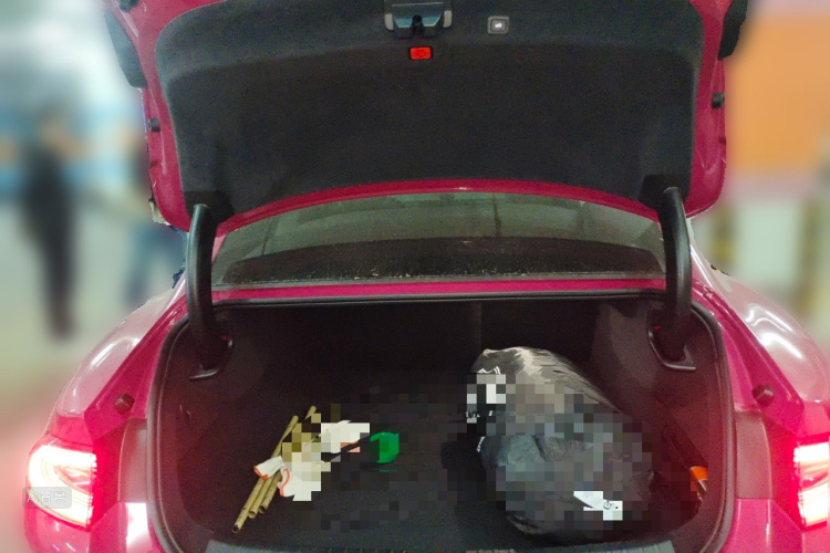 MI SU7 2025 imagen de coche #21