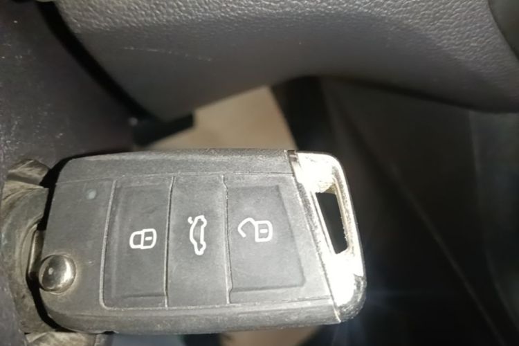 Volkswagen Lavida 2021 car image #9