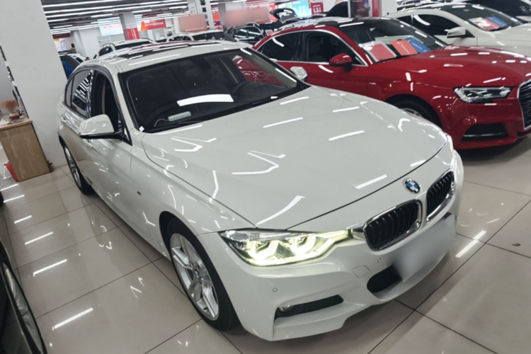 BMW 3 Series 2019 car image #4