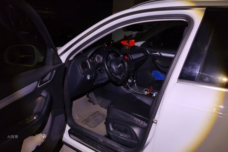 Audi Q3 2015 #18 Audi Q3 2015 car image #18