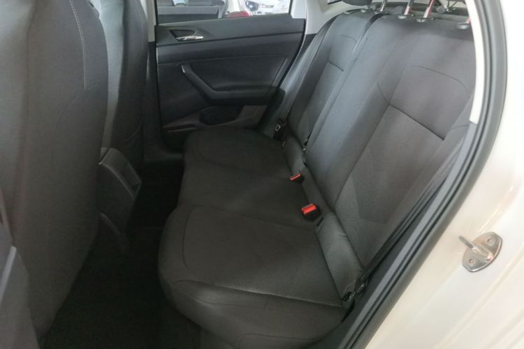 Volkswagen Polo 2021 car image #13