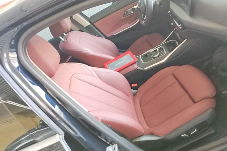 BMW 3 Series 2024 car image #24