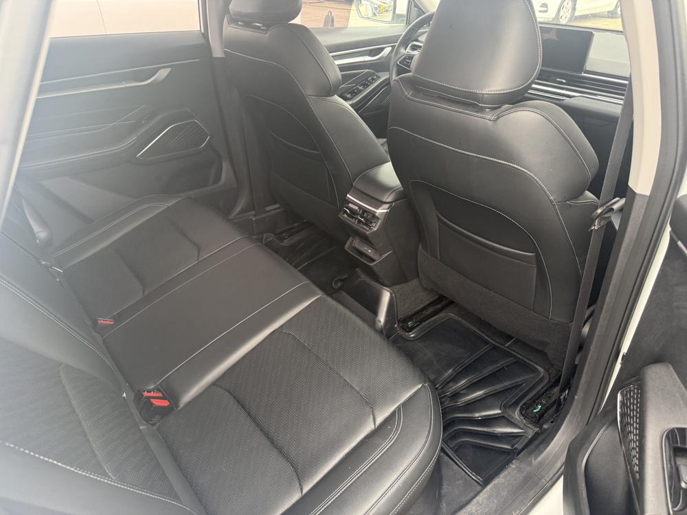 GEELY Emgrand 2023 изображение автомобиля #9