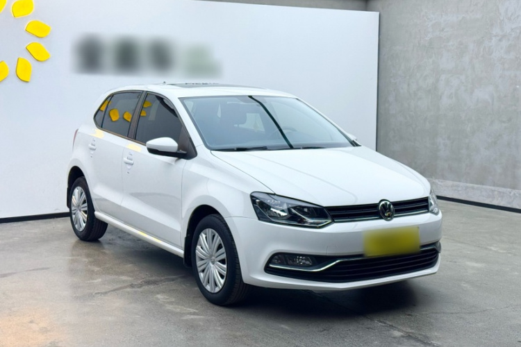 Volkswagen Polo 2016 car image #4