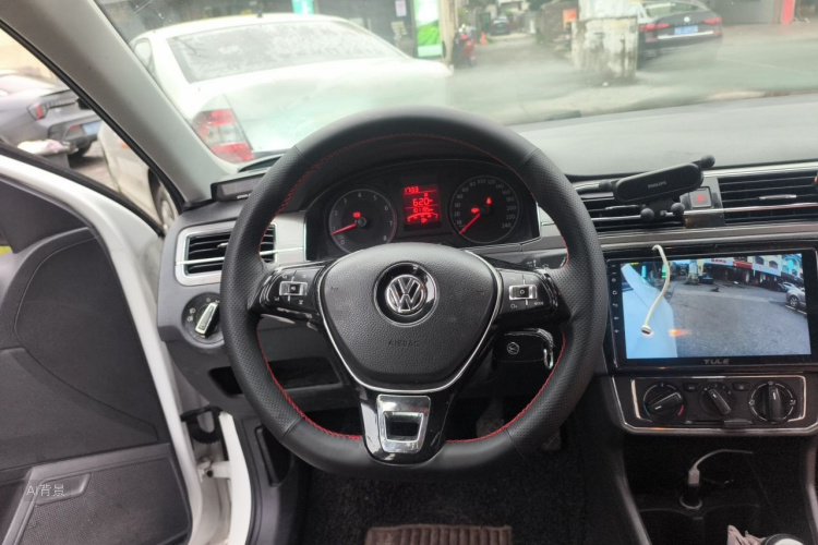 Volkswagen Santana 2017 #12 Volkswagen Santana 2017 car image #12