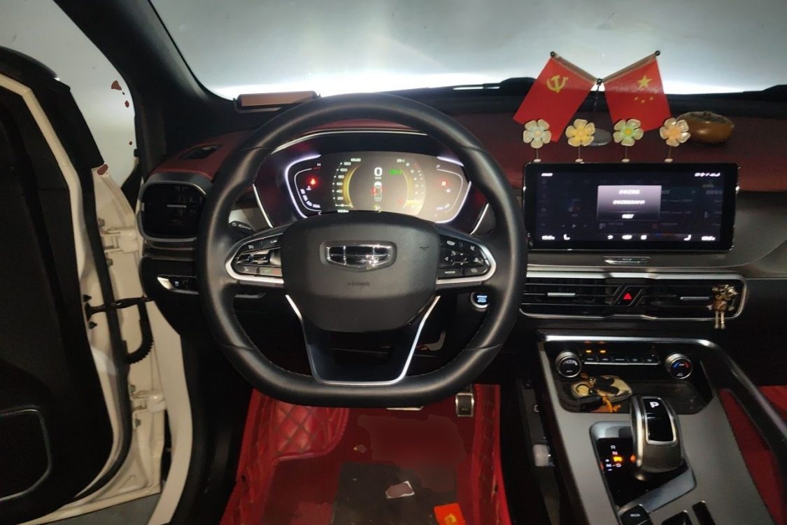 GEELY Coolray 2020 #22 GEELY Coolray 2020 car image #22