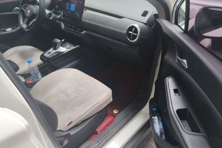 BYD Yuan New Energy 2019 car image #27