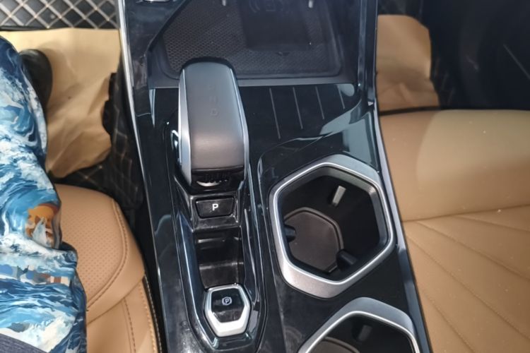 GEELY Boyue L 2023 car image #14