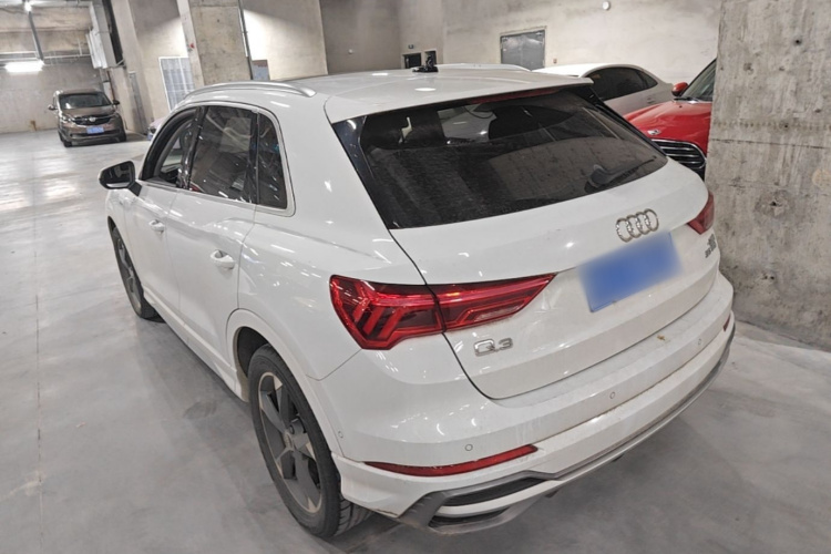 Audi Q3 2022 #5 Audi Q3 2022 car image #5