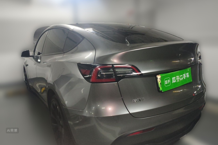 Tesla Model Y 2023 #5 Tesla Model Y 2023 car image #5