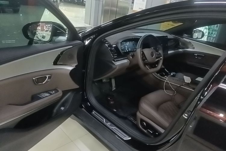 BYD Han 2025 #12 BYD Han 2025 изображение автомобиля #12