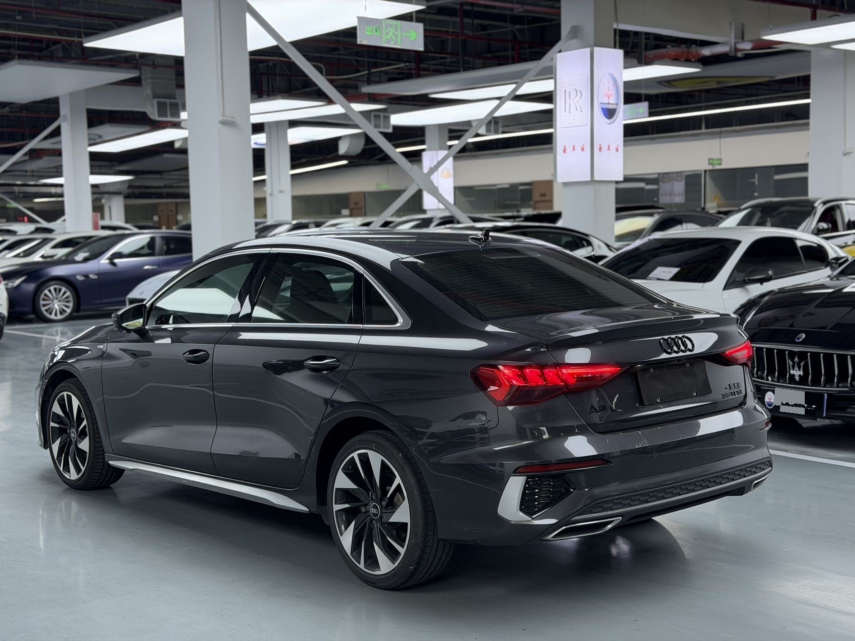 2023 immagine di auto #9