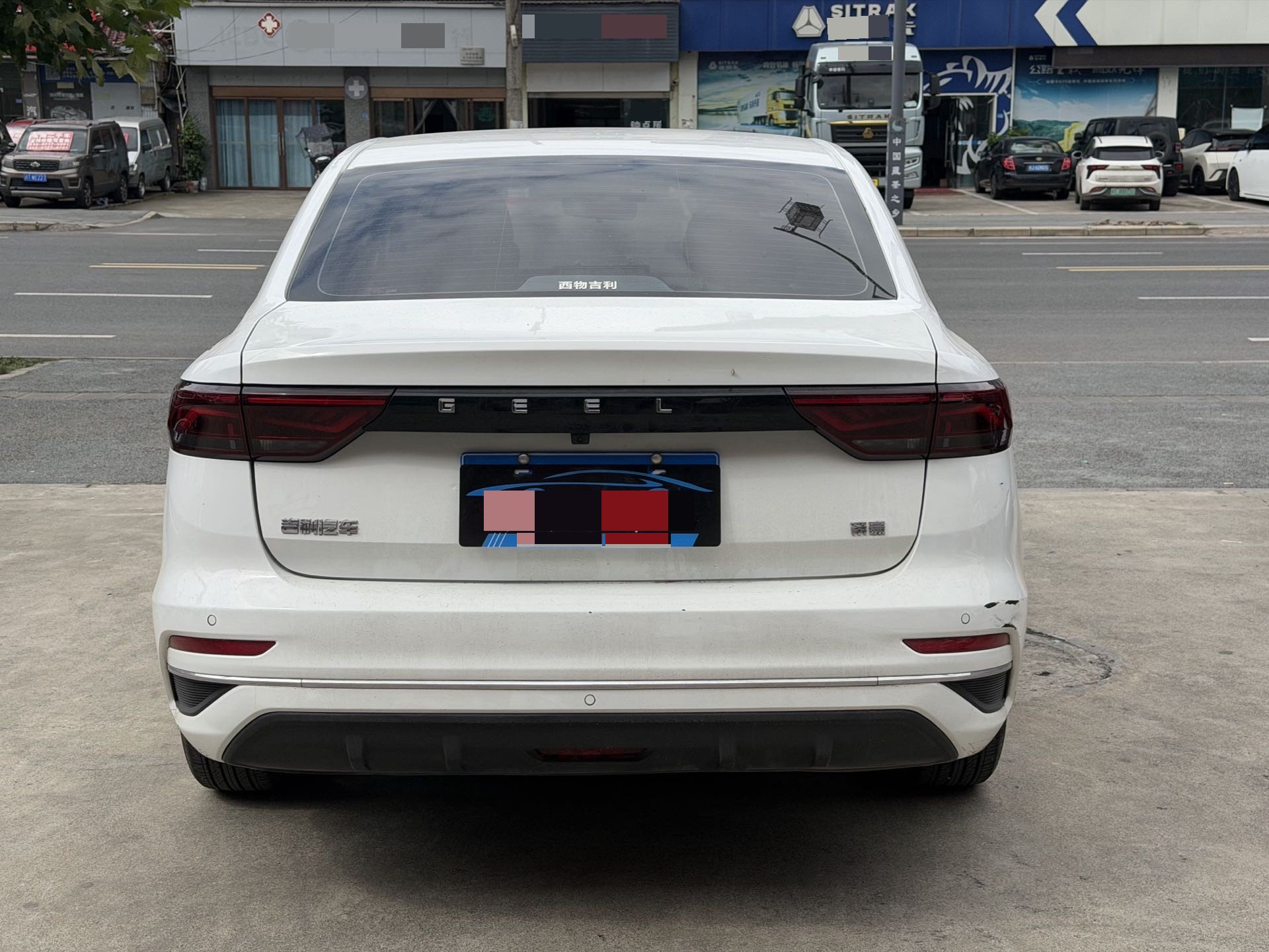 GEELY Emgrand 2024 car image #7