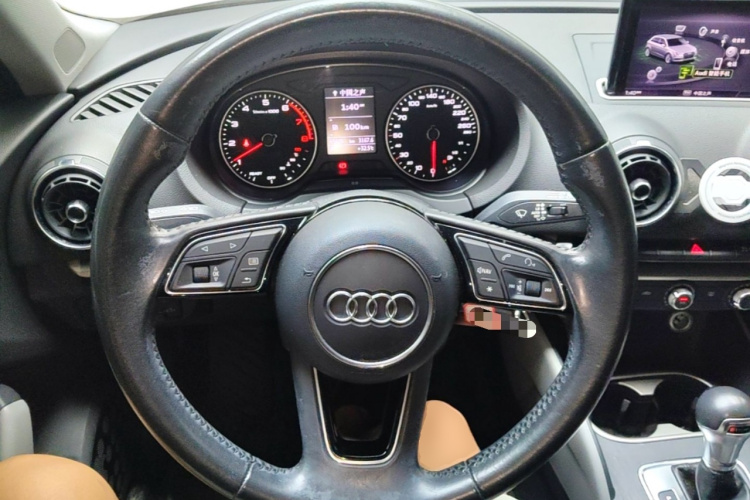 Audi A3 2018 immagine di auto #11
