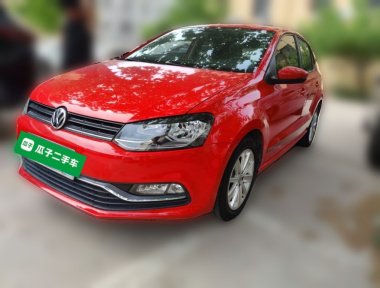 Volkswagen Polo 2015 car image 