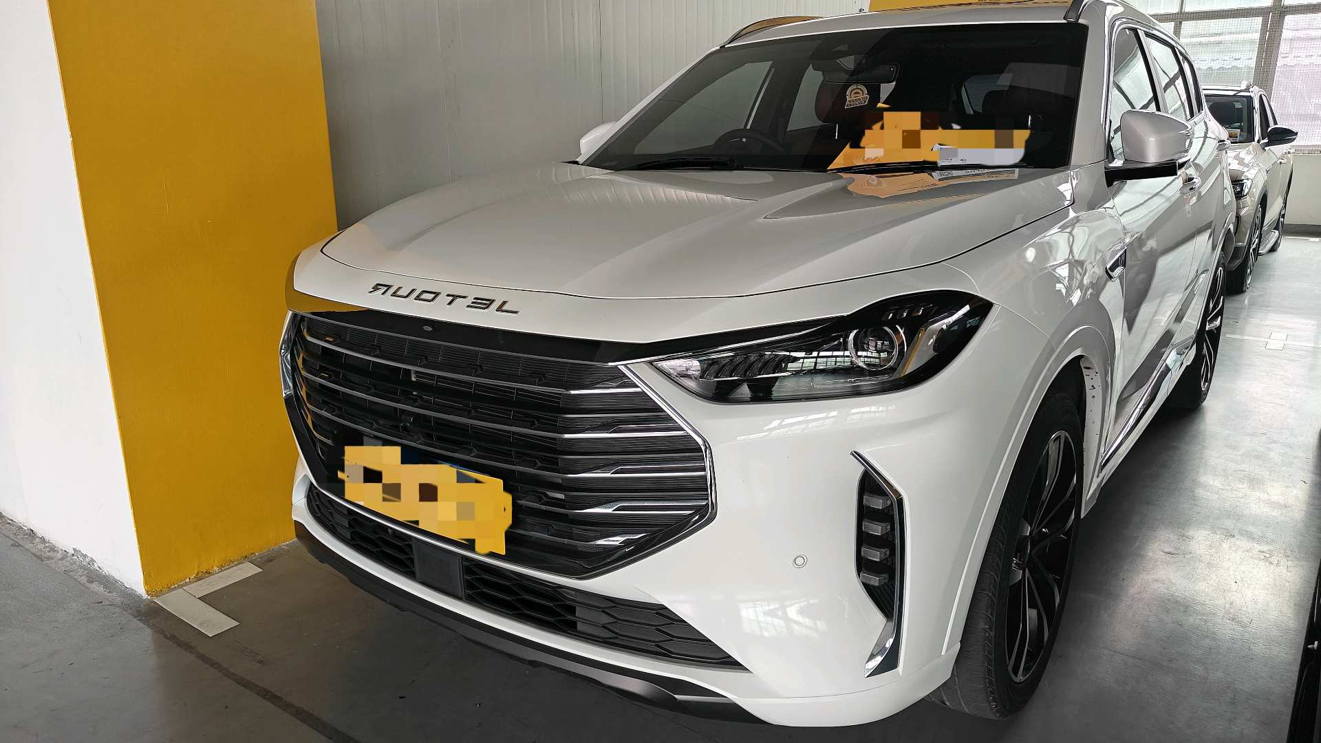 Jetour X70 PLUS 2022 car image 