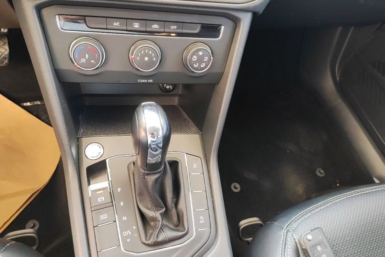 Volkswagen Tharu 2022 #14 Volkswagen Tharu 2022 imagem de carro #14